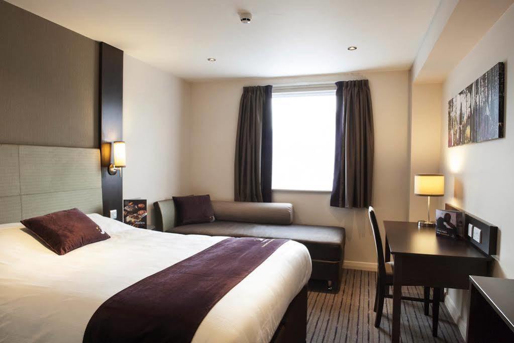 Premier Inn Hayle Eksteriør billede