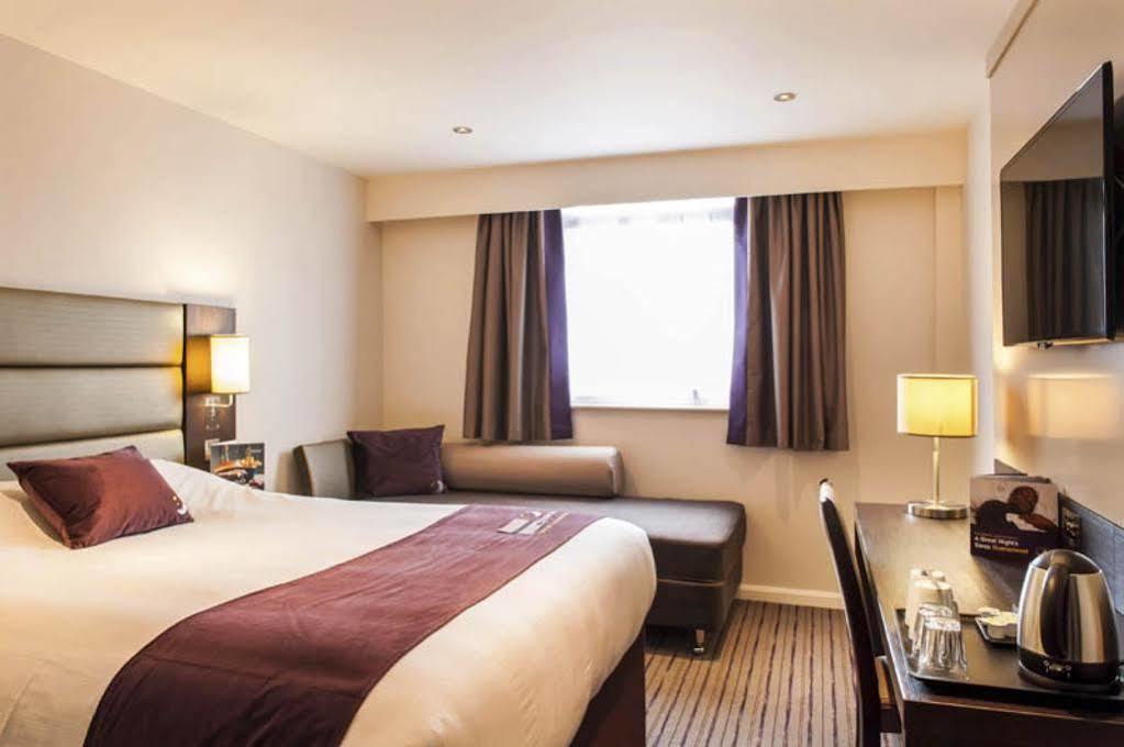 Premier Inn Hayle Eksteriør billede